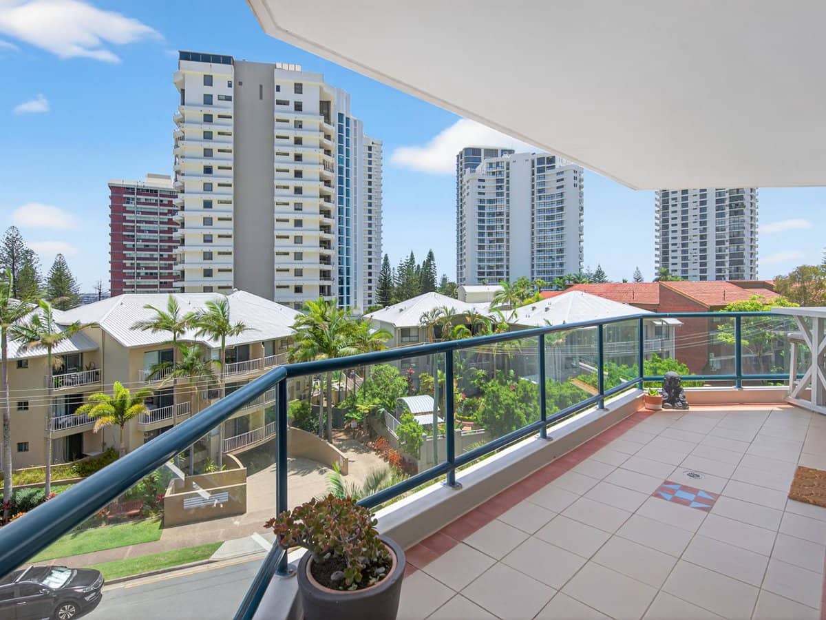 22 Montgomery Avenue, MAIN BEACH - Thumbnail 18