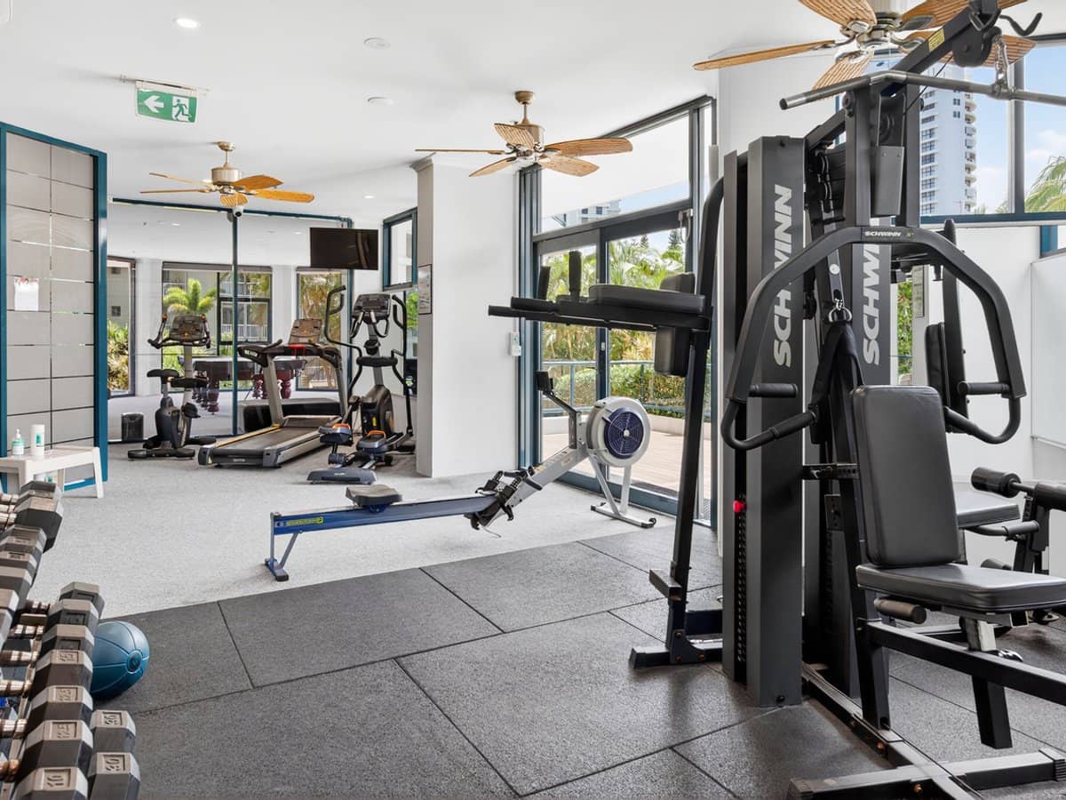 22 Montgomery Avenue, MAIN BEACH - Thumbnail 26