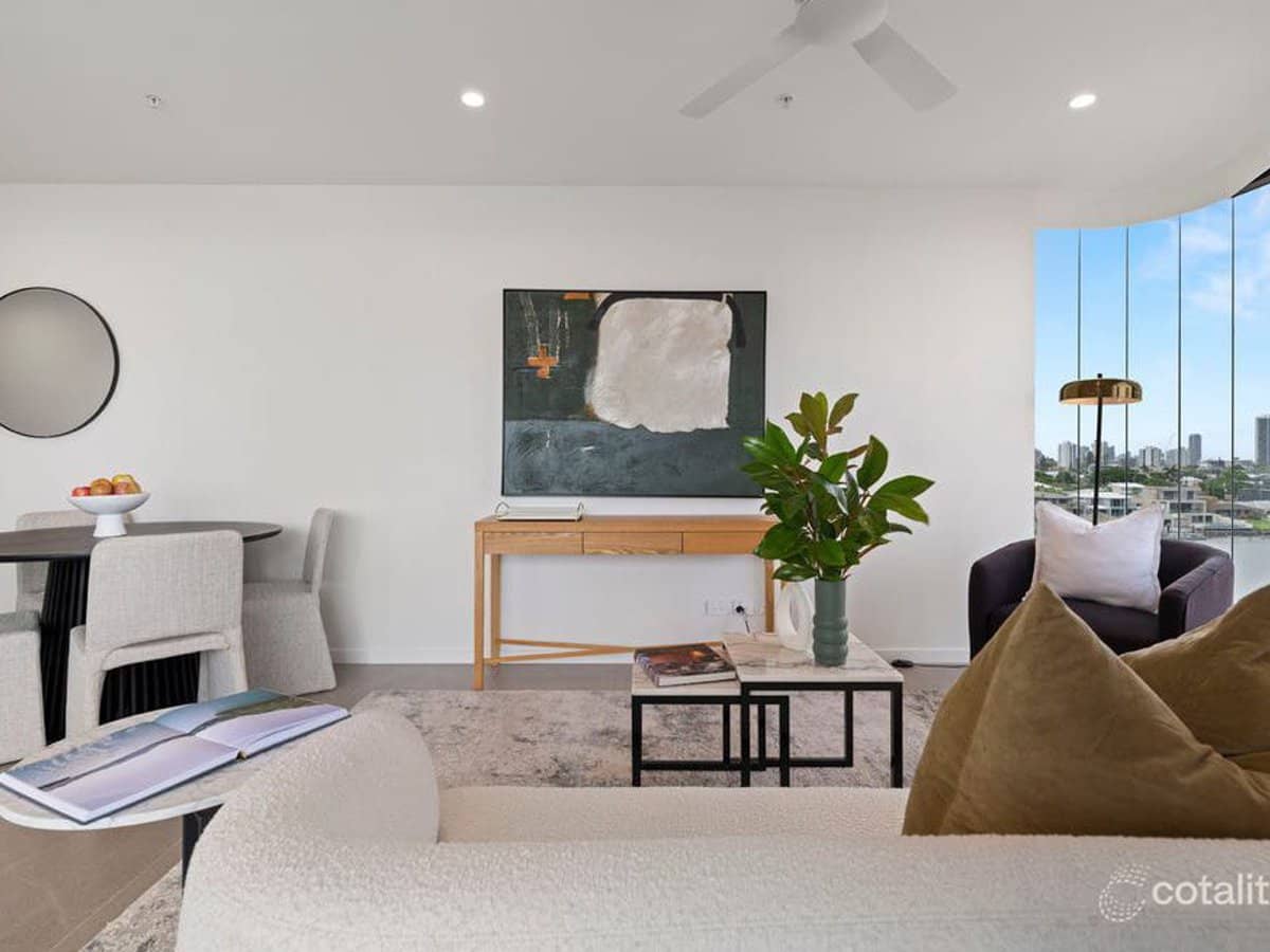 15-17 Cannes Avenue, Surfers Paradise - Thumbnail 10