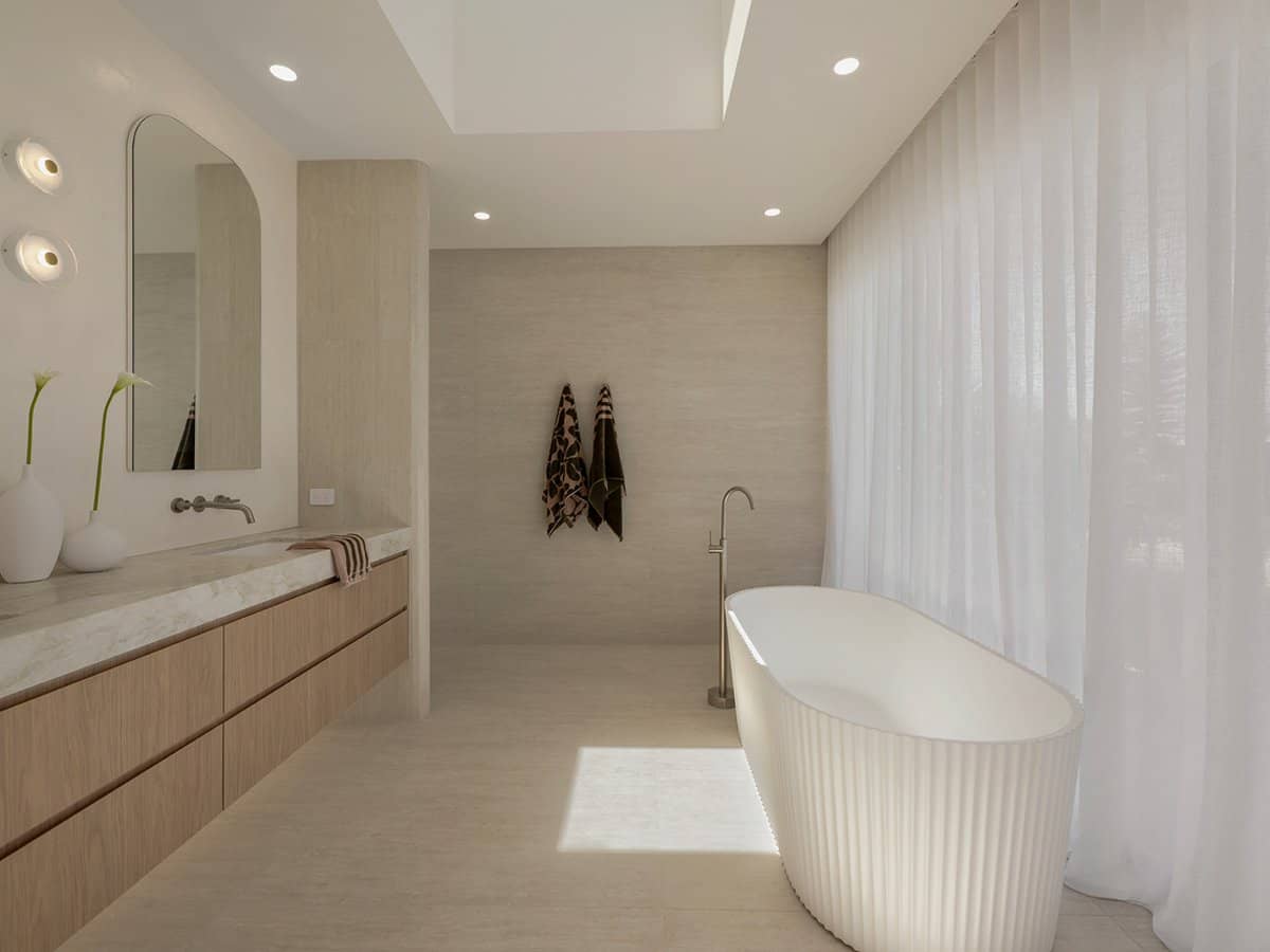 47 Vatakoula Parade, MERMAID WATERS - Thumbnail 8