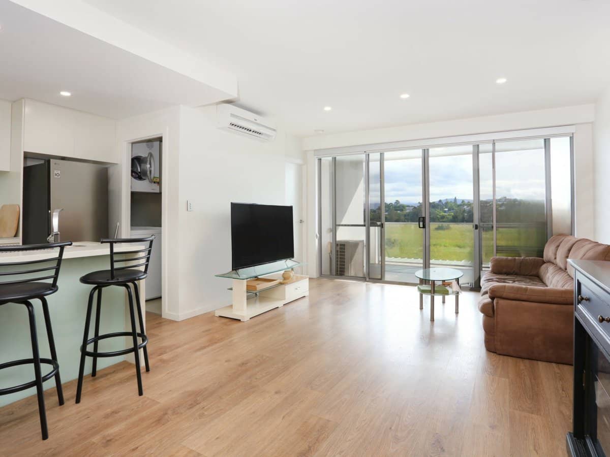 31 Bourton Road, MERRIMAC - Thumbnail 2