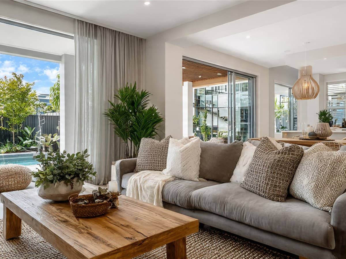 1 Ridgeline, YARRABILBA - Thumbnail 4