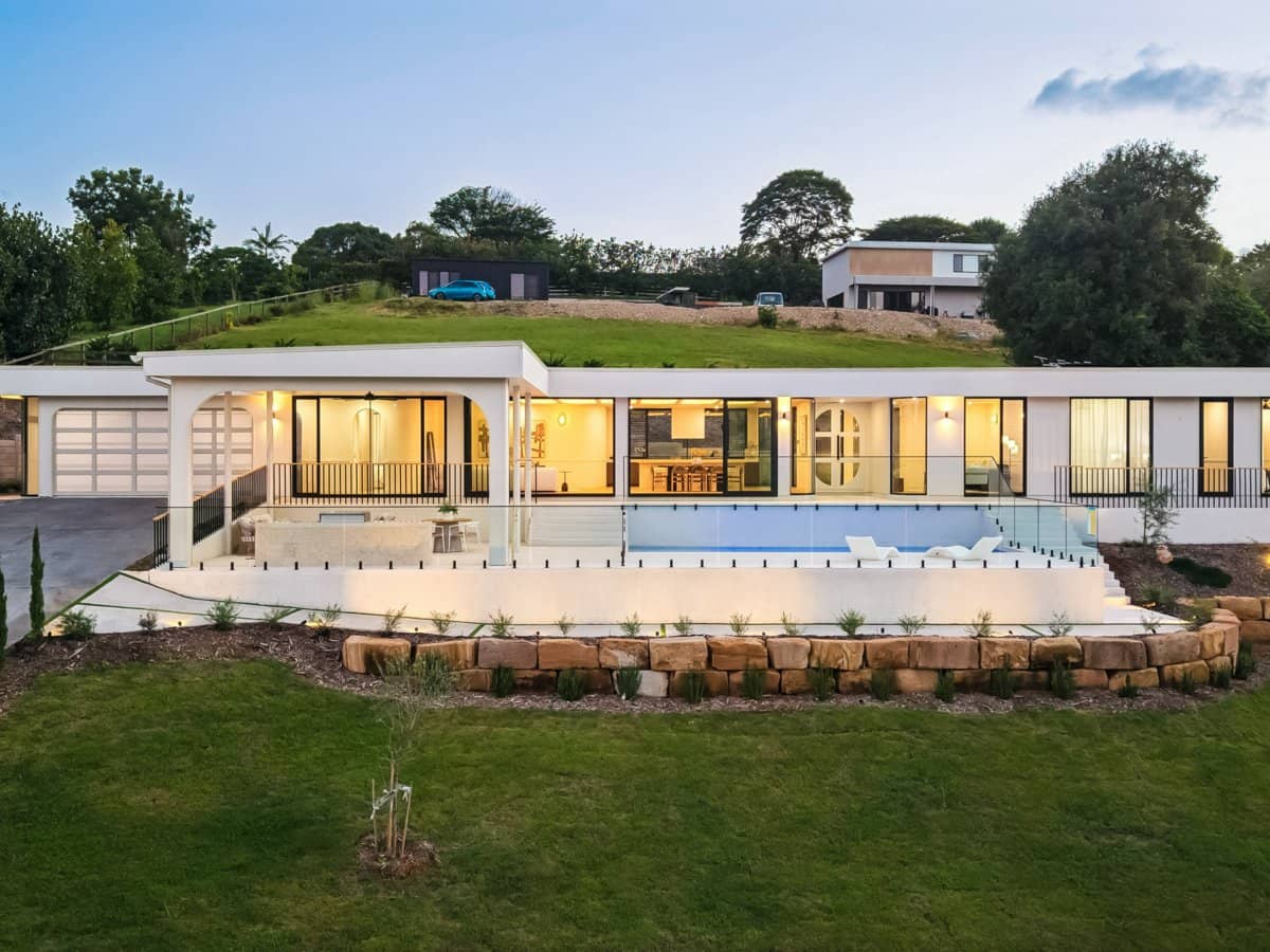 25 Davenport Drive, BONOGIN - Thumbnail 14