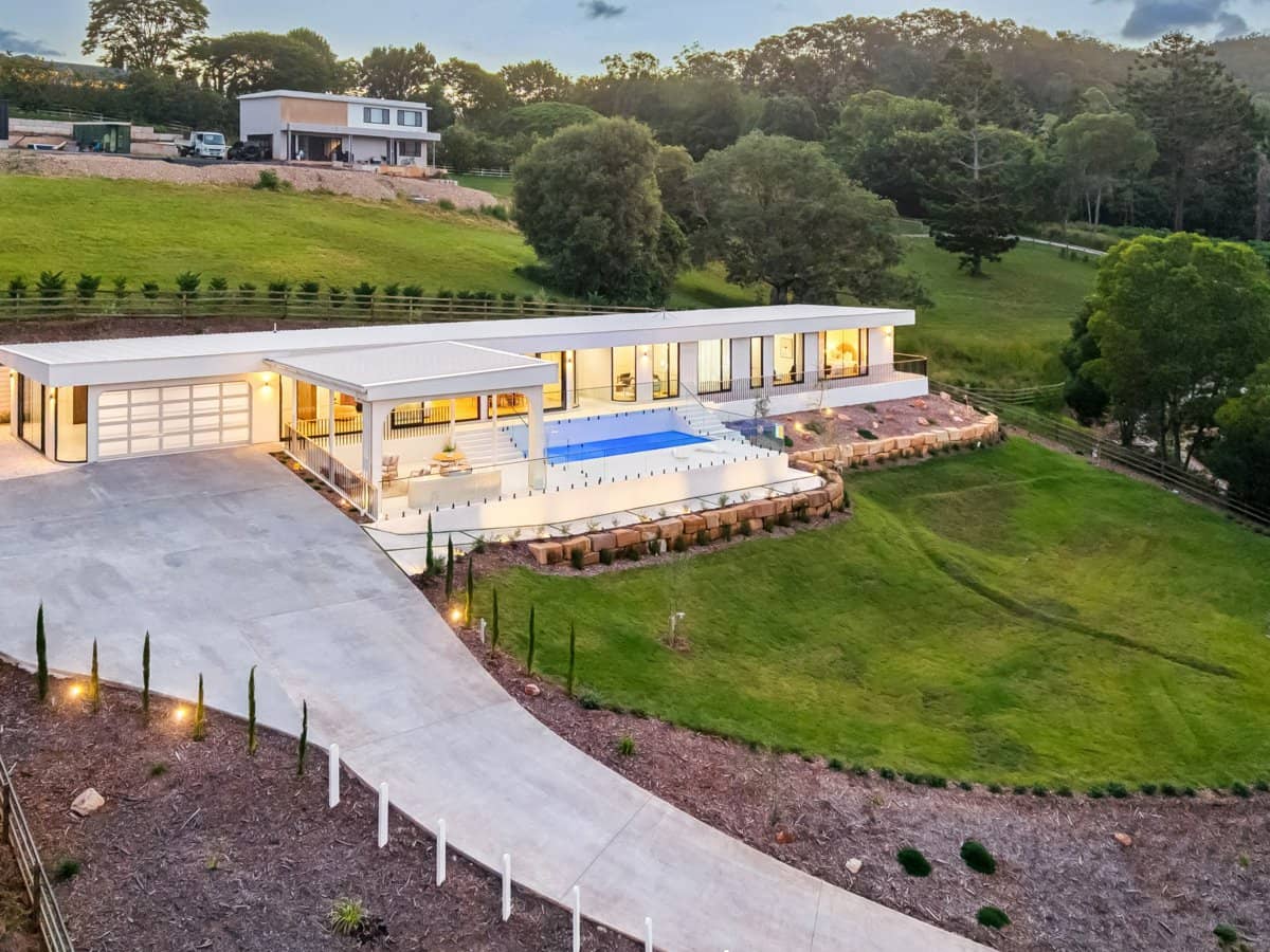 25 Davenport Drive, BONOGIN - Thumbnail 322