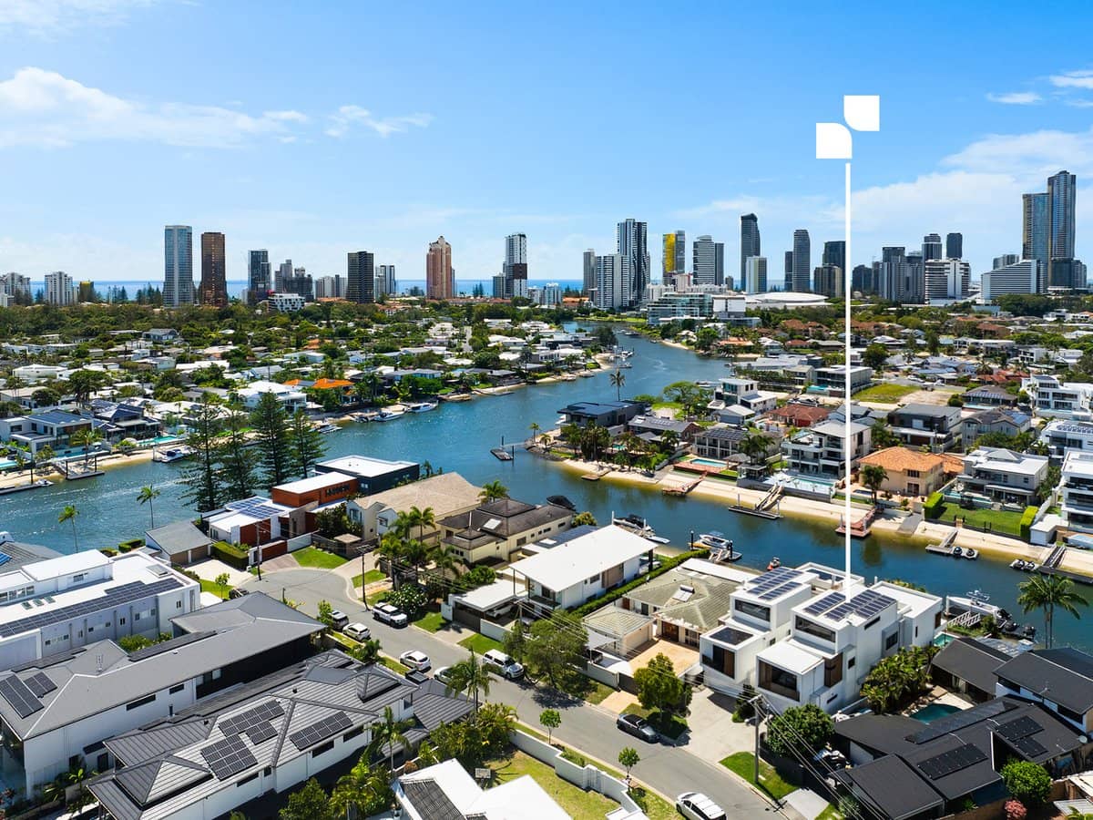 11 Beverley Crescent, Broadbeach Waters - Thumbnail 22