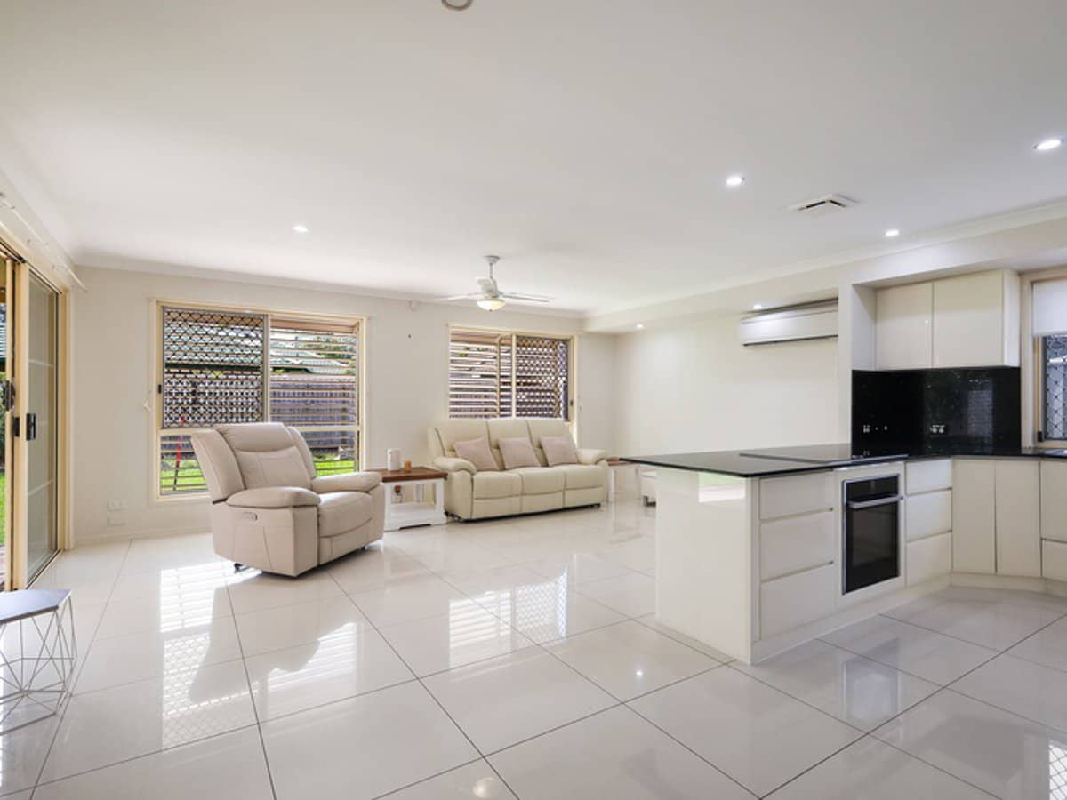 5 Hydrilla Court, ELANORA - Thumbnail 6