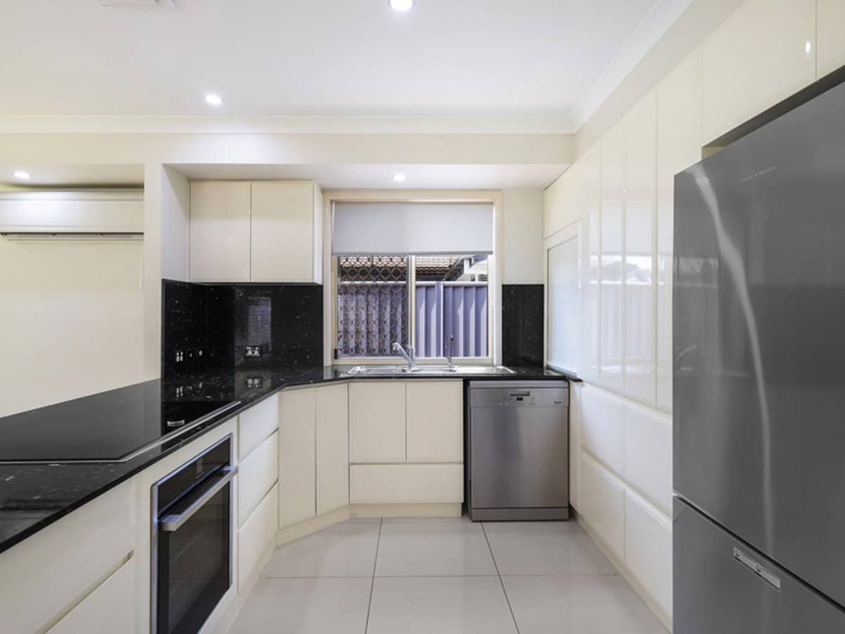 5 Hydrilla Court, ELANORA - Thumbnail 8