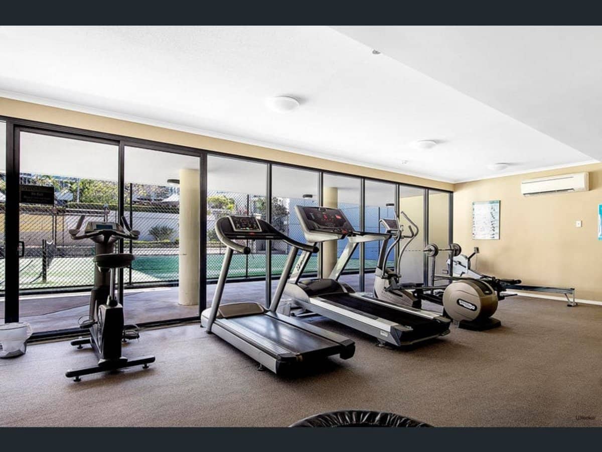 1 Ocean Street, BURLEIGH HEADS - Thumbnail 13