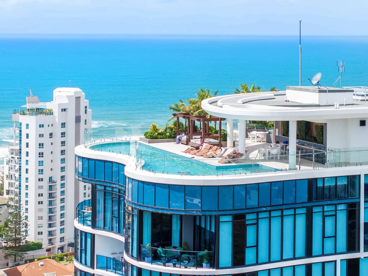 28-30 Second Avenue, BROADBEACH - Thumbnail 1