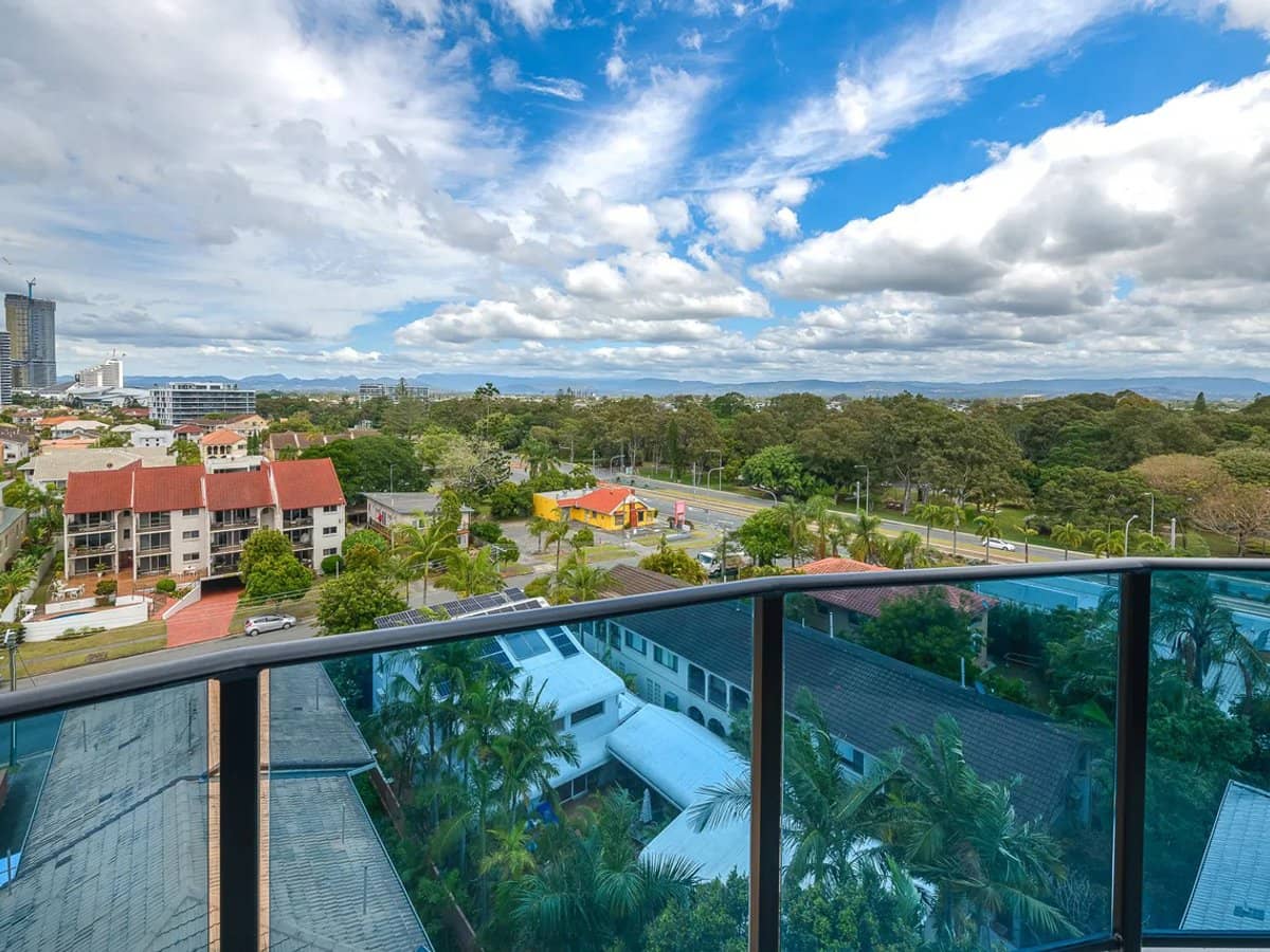 28-30 Second Avenue, BROADBEACH - Thumbnail 6