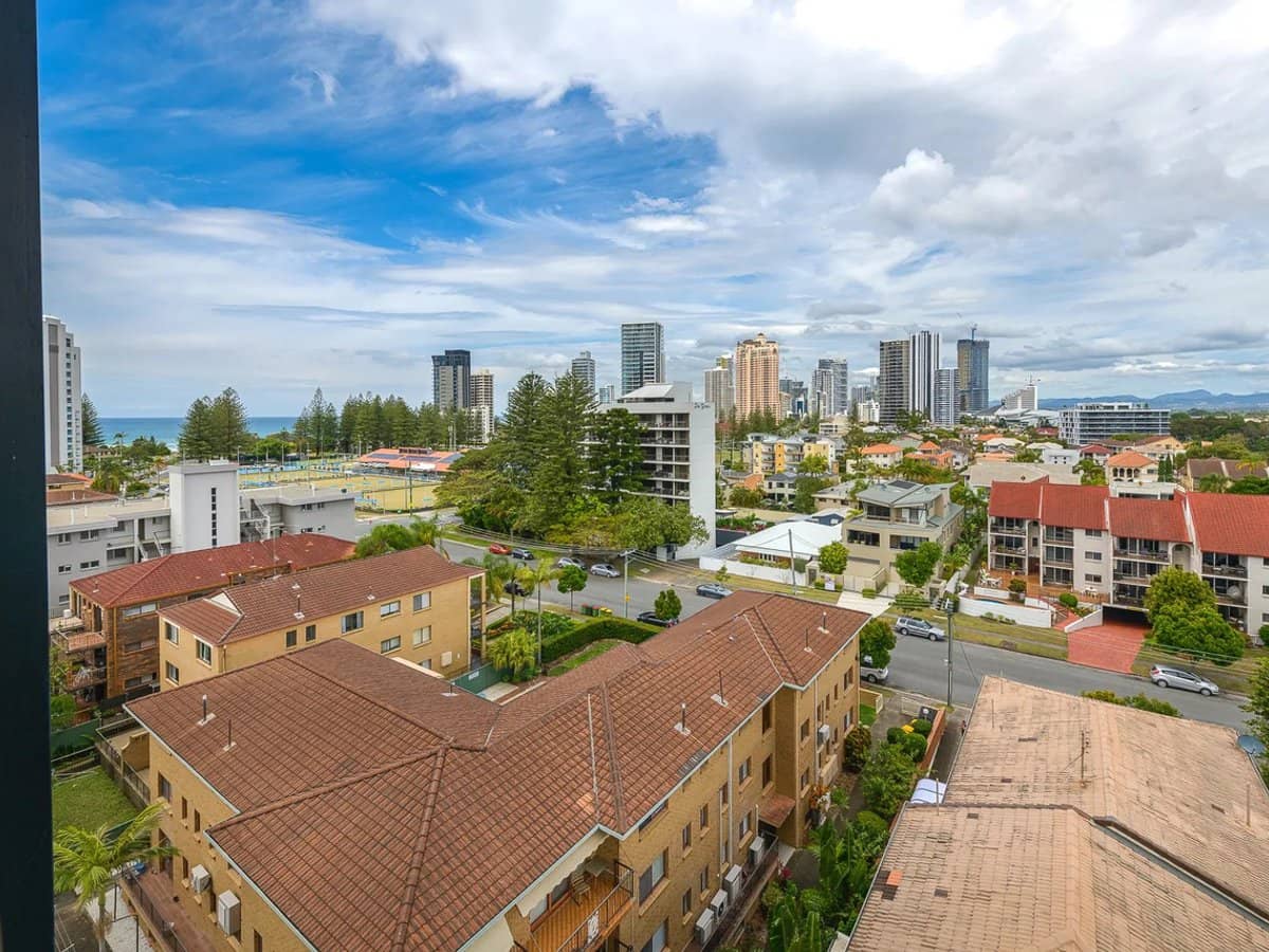 28-30 Second Avenue, BROADBEACH - Thumbnail 8