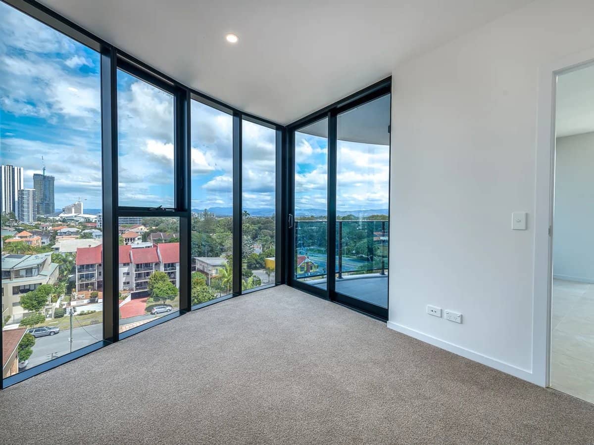 28-30 Second Avenue, BROADBEACH - Thumbnail 9