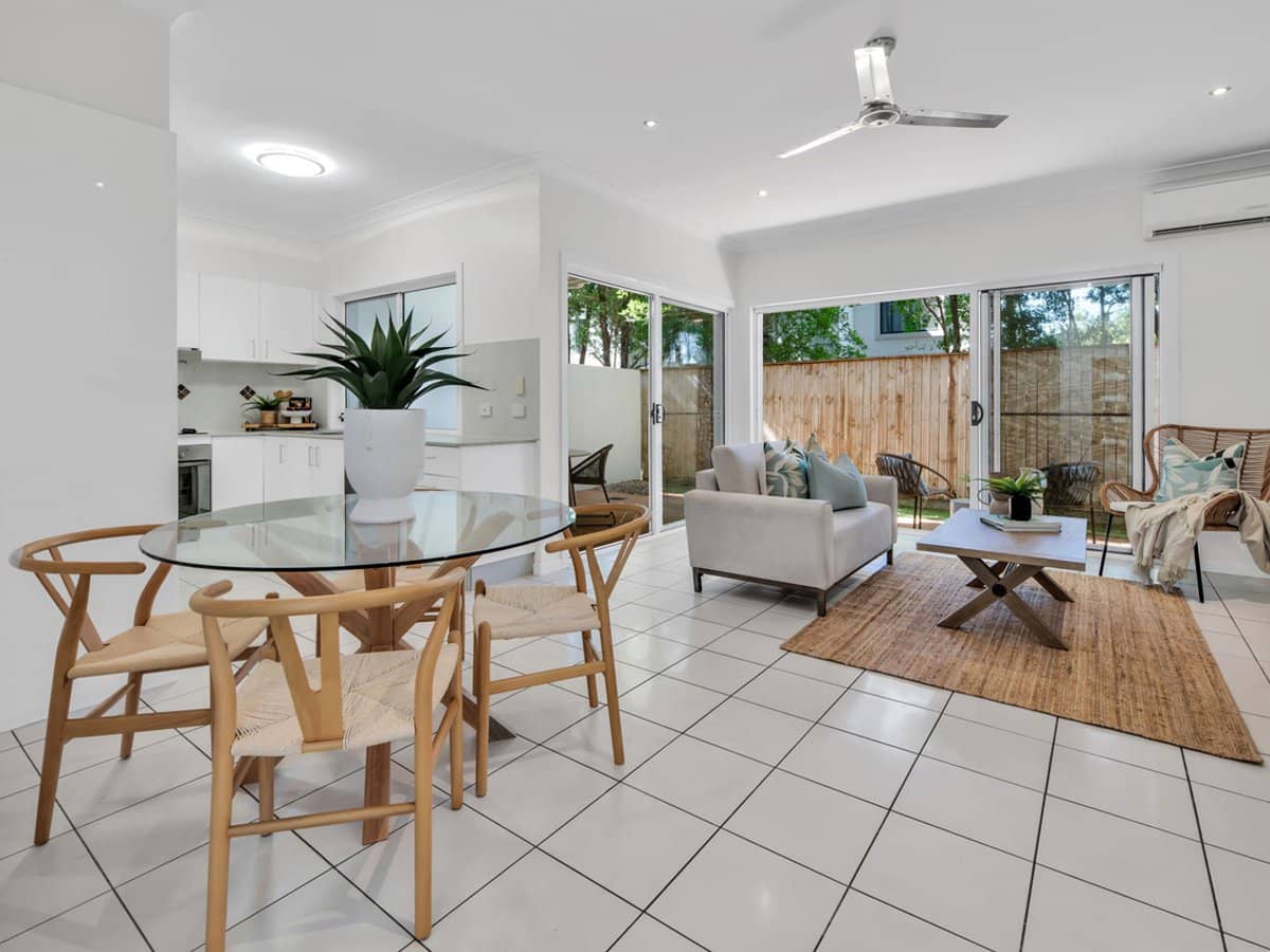 129 Pohlman Street, SOUTHPORT - Thumbnail 3