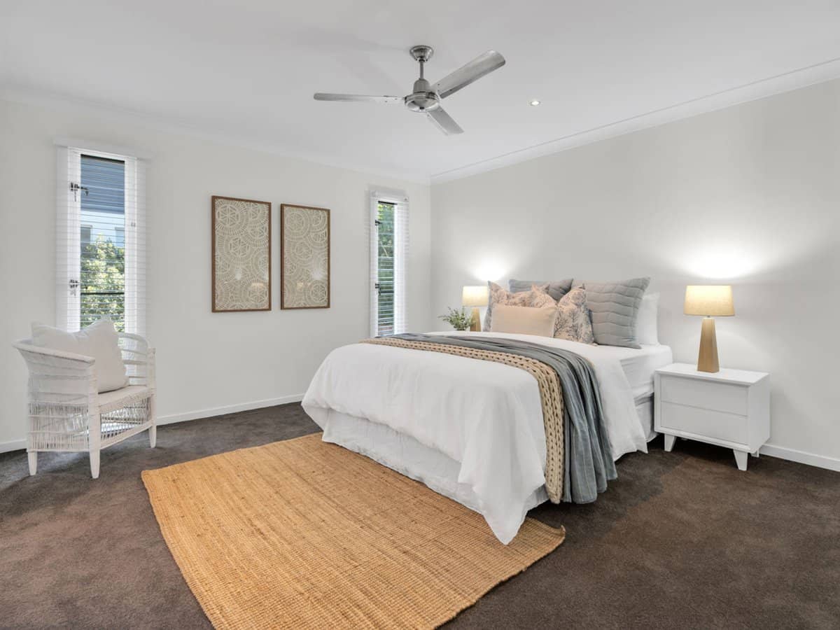 129 Pohlman Street, SOUTHPORT - Thumbnail 4