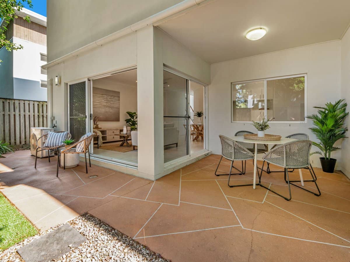 129 Pohlman Street, SOUTHPORT - Thumbnail 5