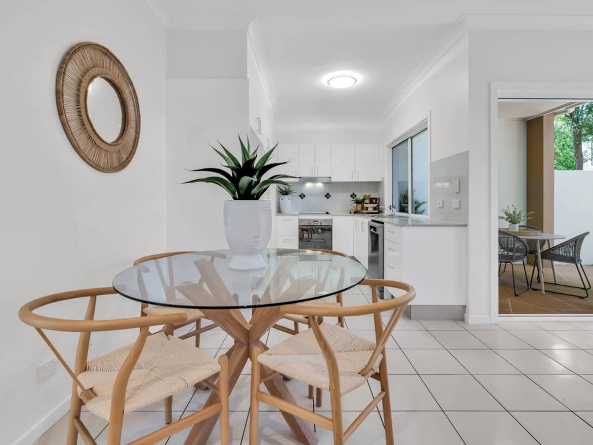 129 Pohlman Street, SOUTHPORT - Thumbnail 6