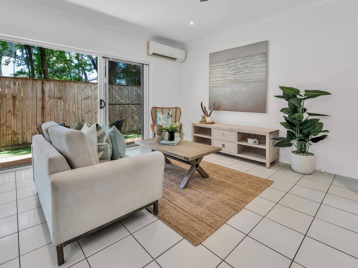 129 Pohlman Street, SOUTHPORT - Thumbnail 8