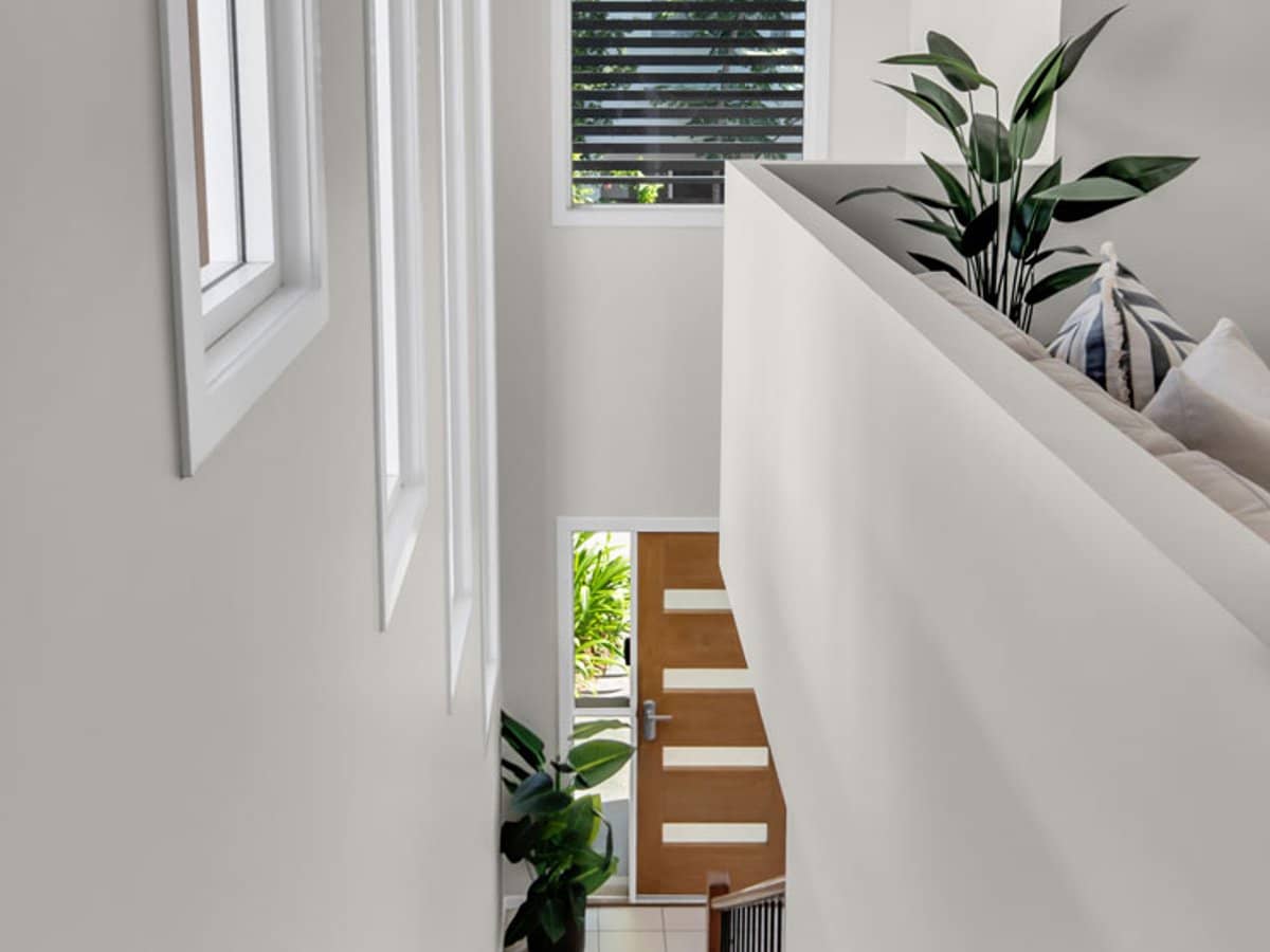 129 Pohlman Street, SOUTHPORT - Thumbnail 10