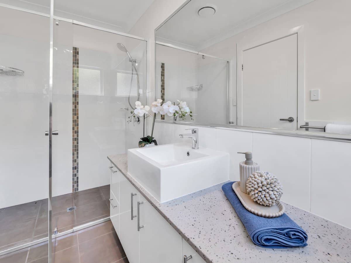 129 Pohlman Street, SOUTHPORT - Thumbnail 13