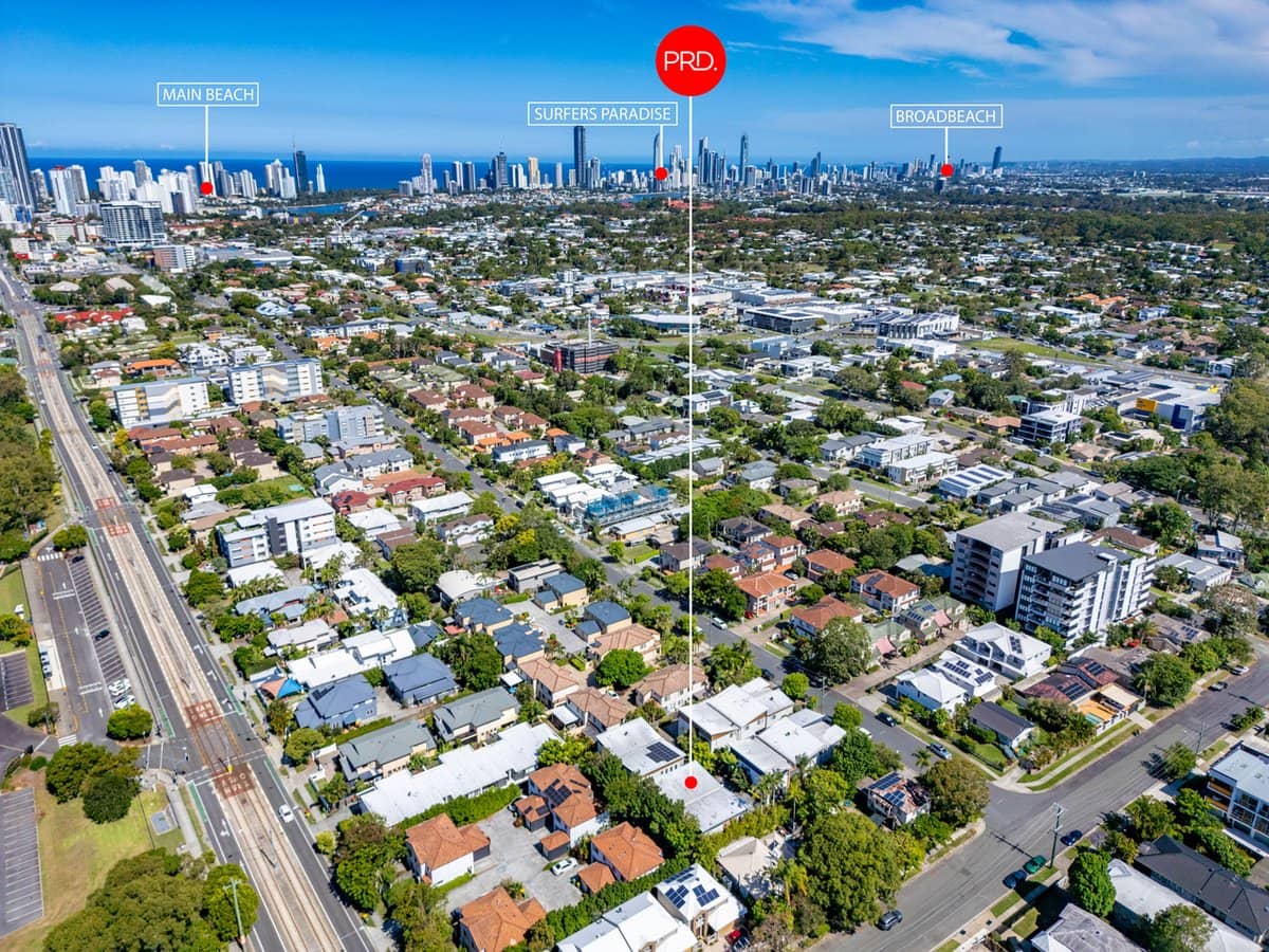 129 Pohlman Street, SOUTHPORT - Thumbnail 21