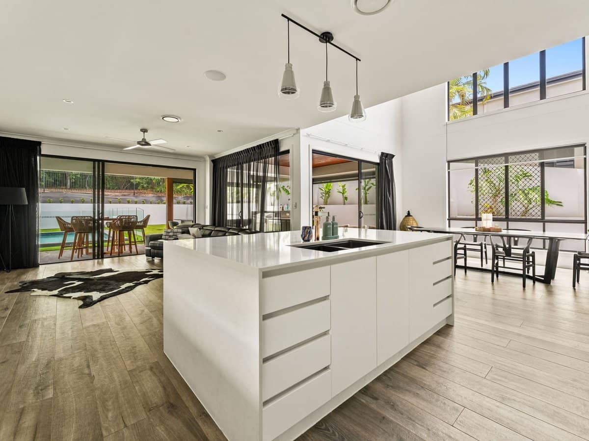 8a Andromeda Parade, ROBINA - Thumbnail 1