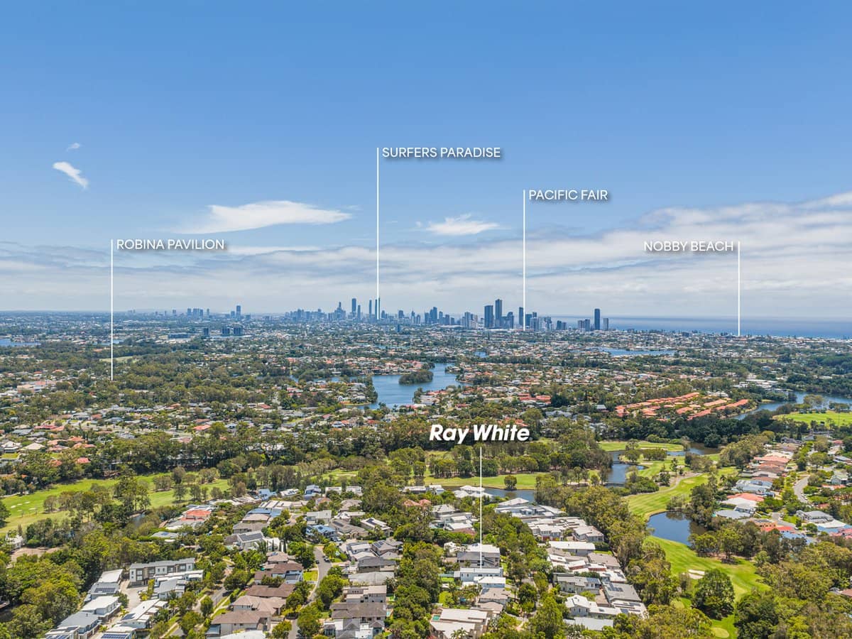 8a Andromeda Parade, ROBINA - Thumbnail 33