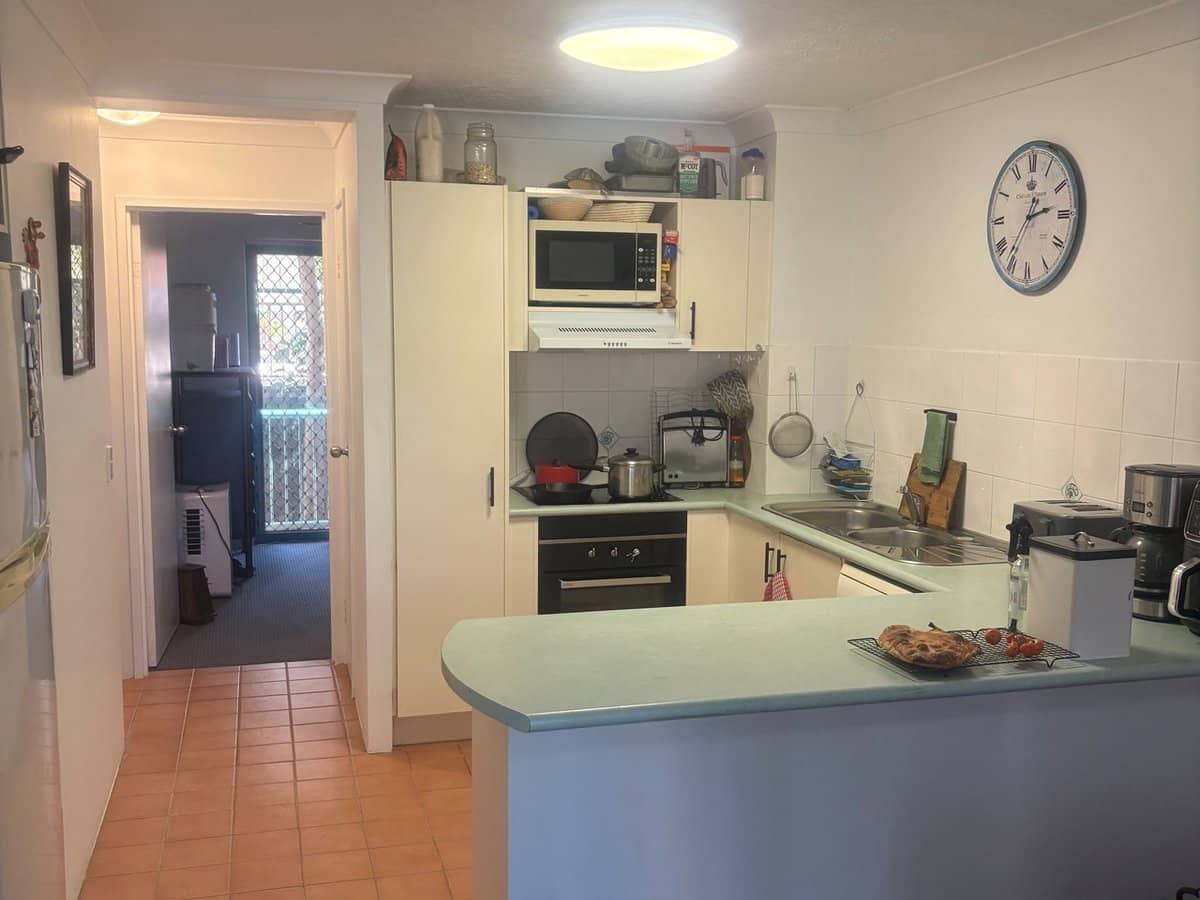 45 Pohlman Street, SOUTHPORT - Thumbnail 3