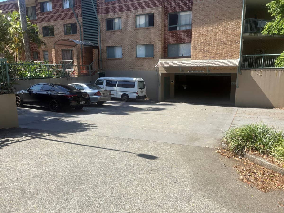 45 Pohlman Street, SOUTHPORT - Thumbnail 17