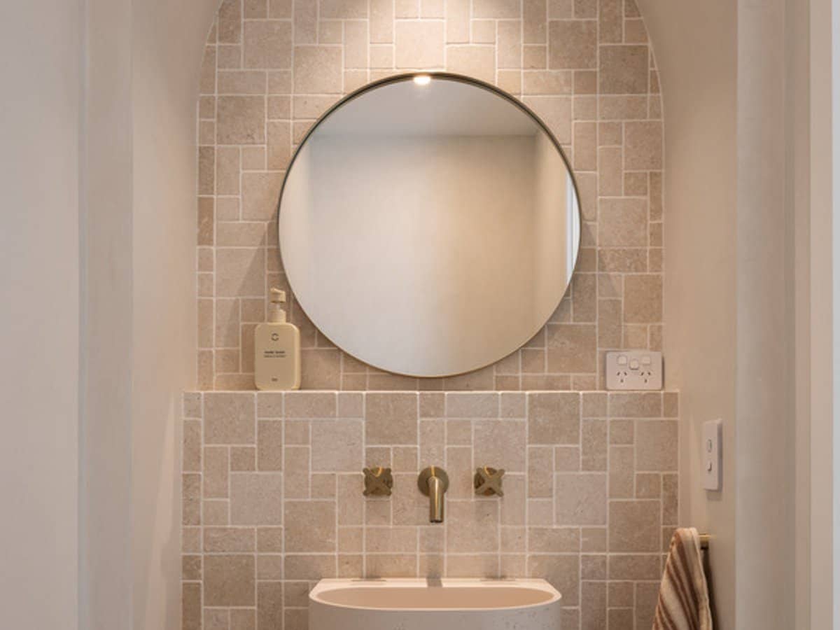 130 Christine Avenue, Burleigh Waters - Thumbnail 24