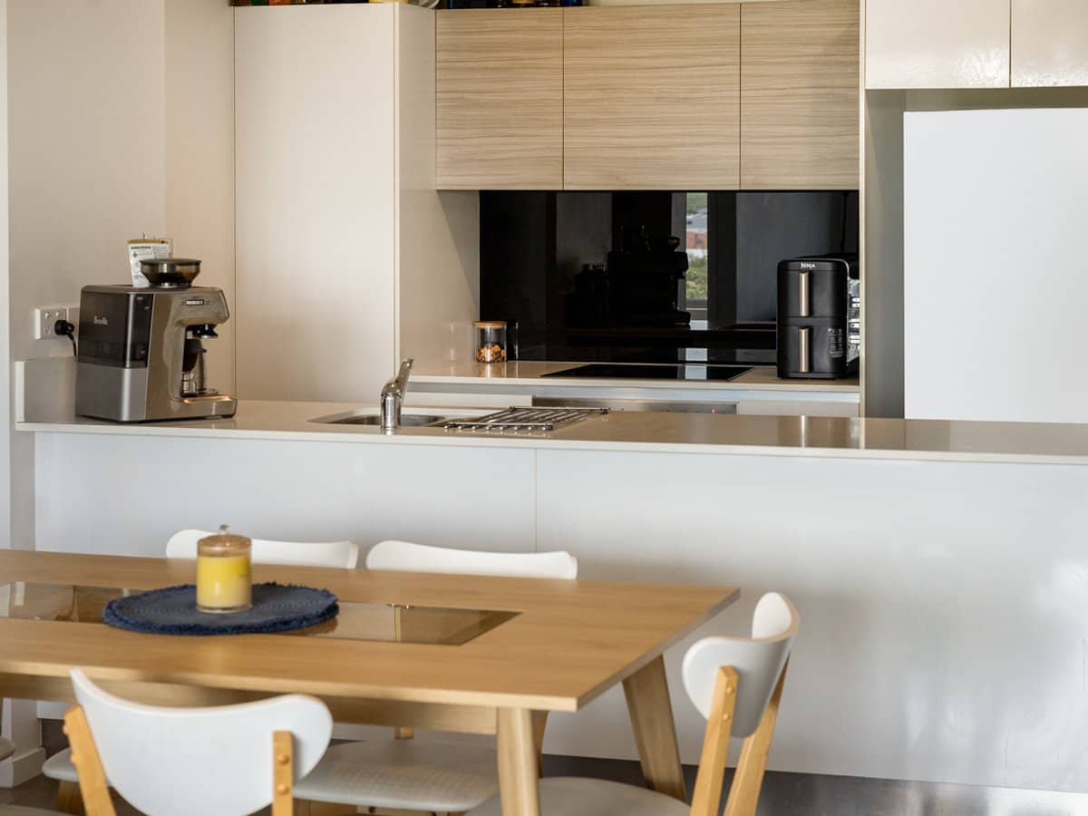 1-7 Waterford Court, BUNDALL - Thumbnail 5