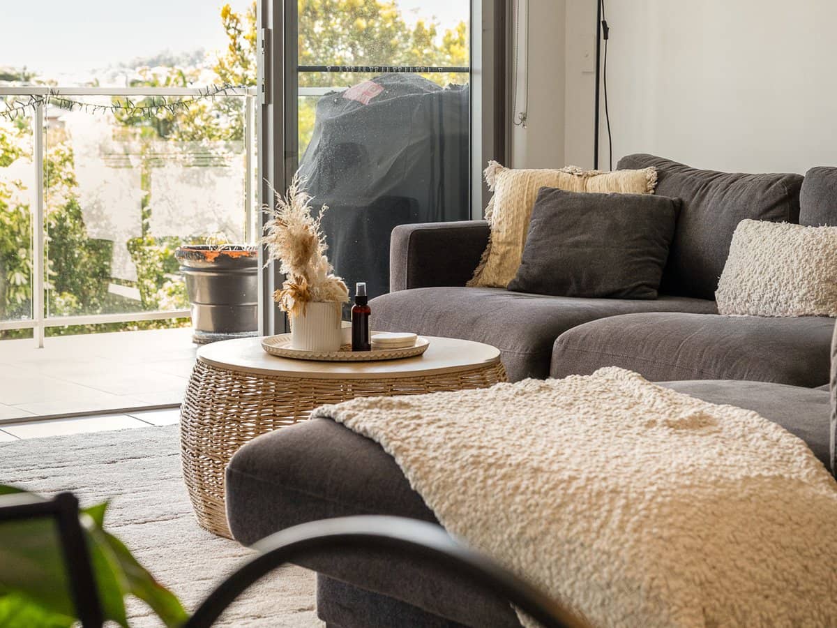 1-7 Waterford Court, BUNDALL - Thumbnail 6