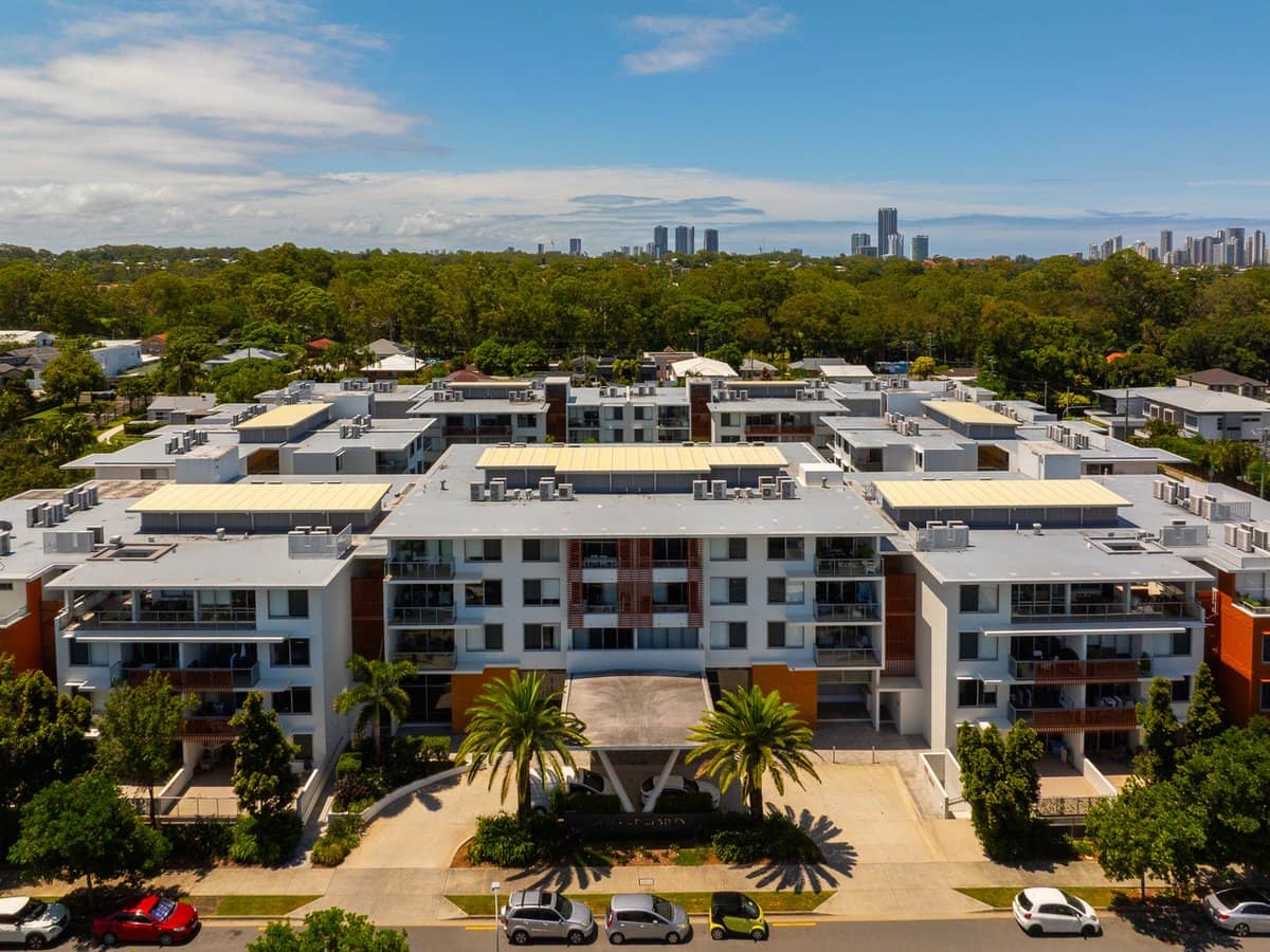 1-7 Waterford Court, BUNDALL - Thumbnail 20