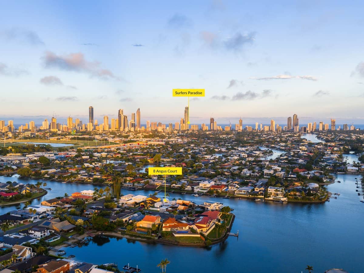 8 Angus Court, Benowa Waters - Thumbnail 2