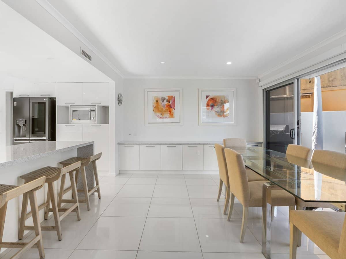 8 Angus Court, Benowa Waters - Thumbnail 8