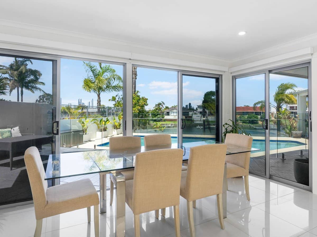 8 Angus Court, Benowa Waters - Thumbnail 16