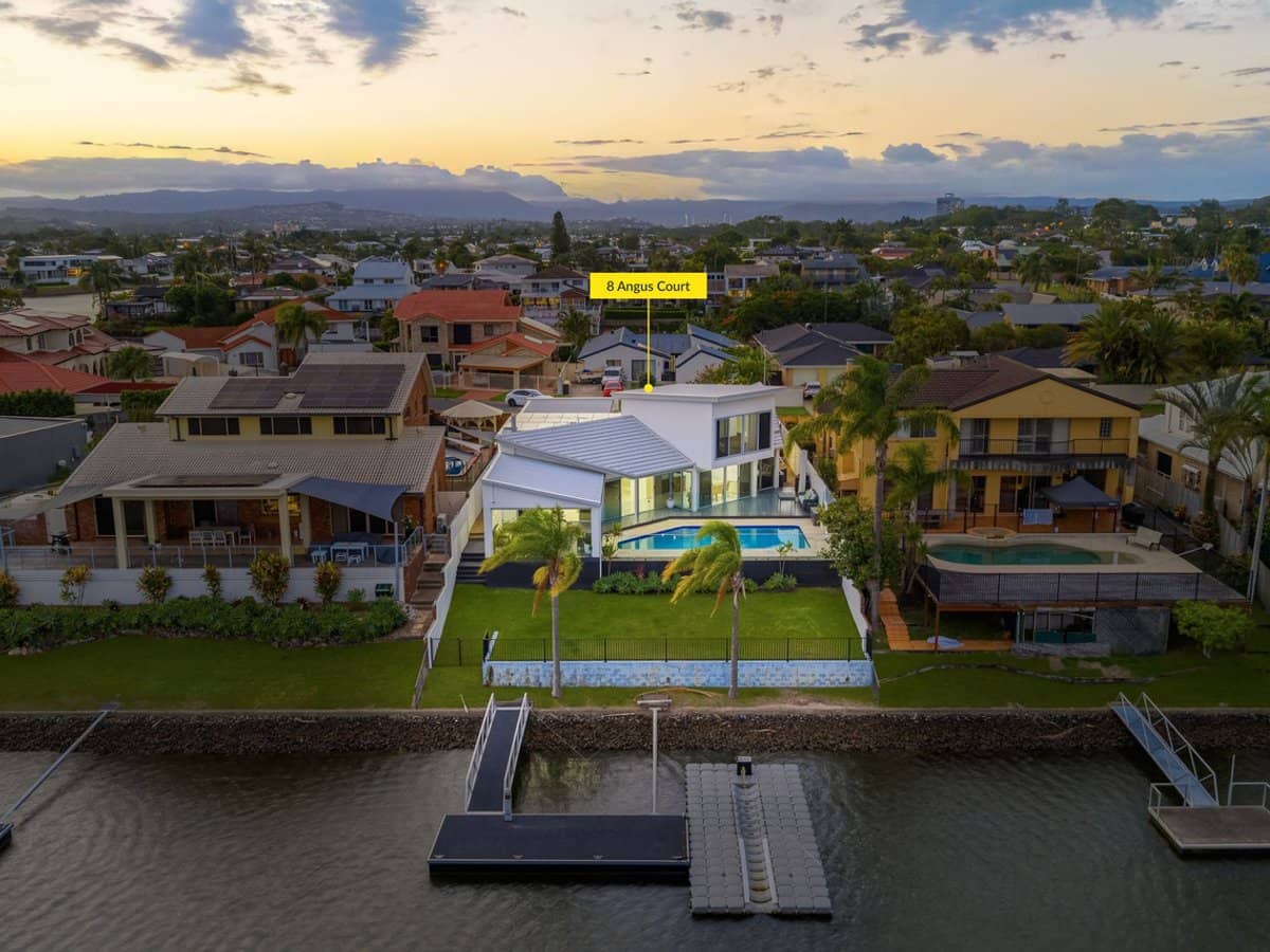 8 Angus Court, Benowa Waters - Thumbnail 17