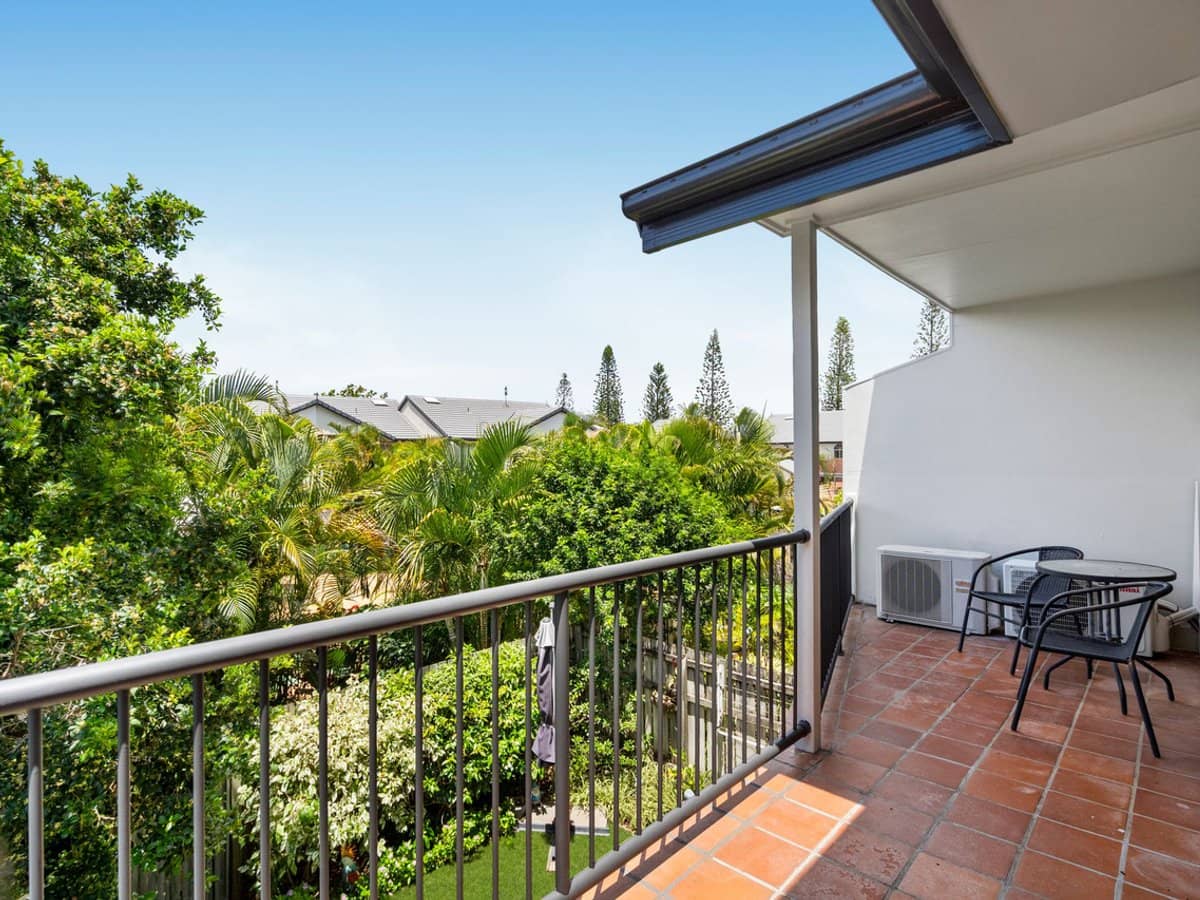 7-9 Santa Cruz Boulevard, CLEAR ISLAND WATERS - Thumbnail 11