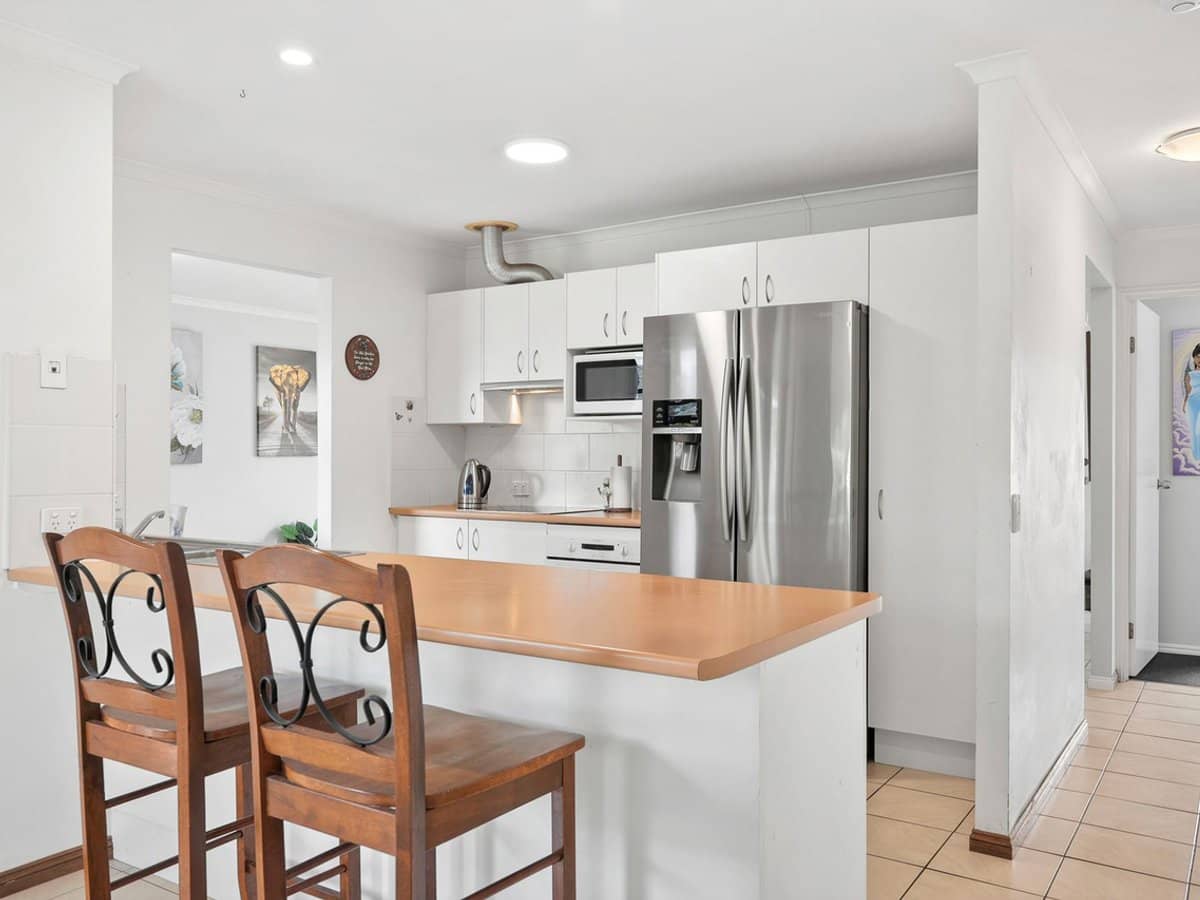 3 Dorothy Place, VARSITY LAKES - Thumbnail 5