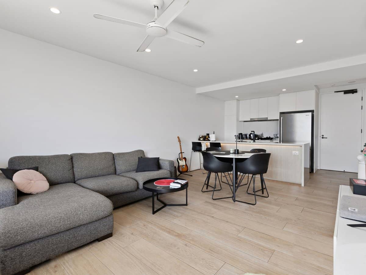 602/256 Stanhill Drive, Surfers Paradise - Thumbnail 5