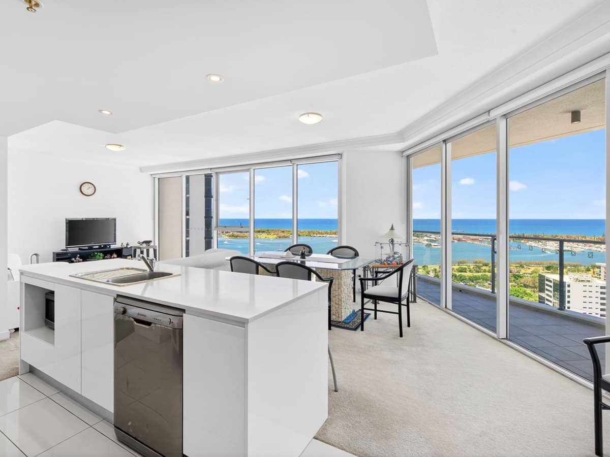 5 Lawson Street, Southport - Thumbnail 2