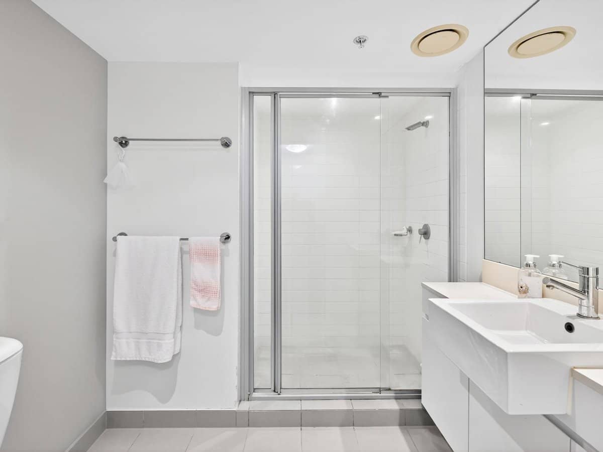 5 Lawson Street, Southport - Thumbnail 10