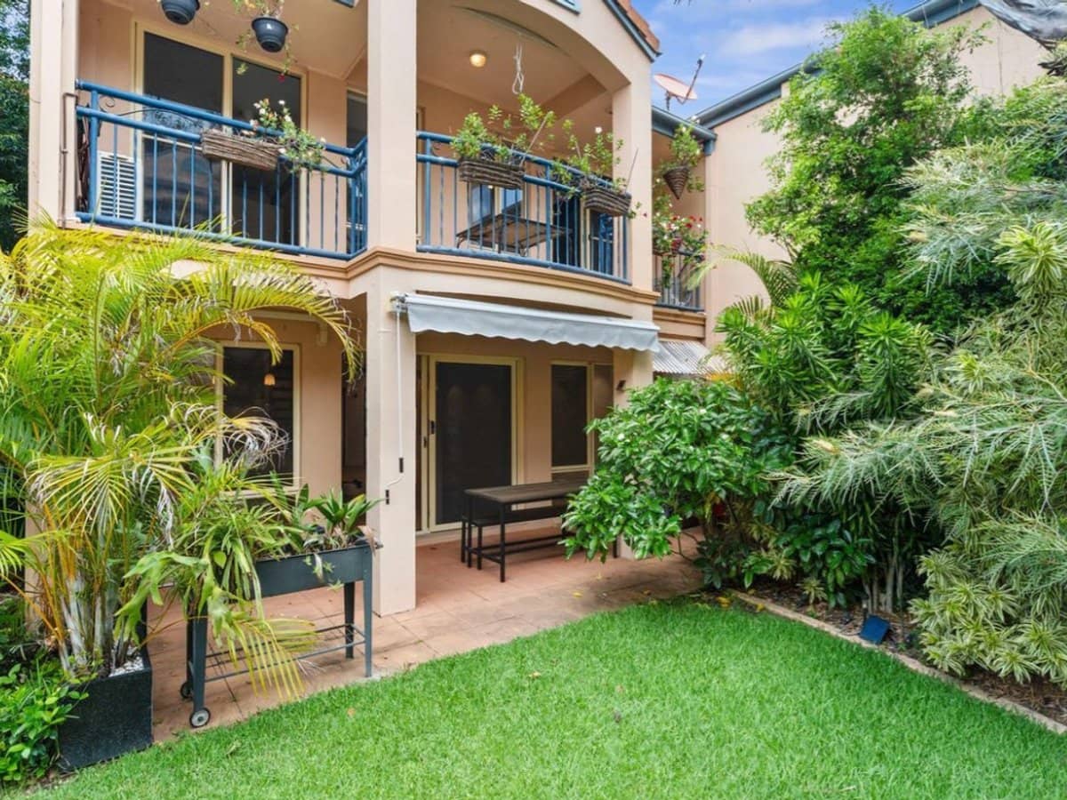 34 John Lund Drive, HOPE ISLAND - Thumbnail 17