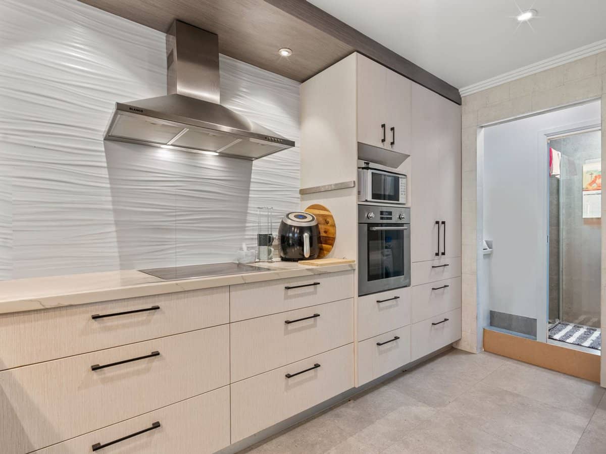 34 John Lund Drive, HOPE ISLAND - Thumbnail 28