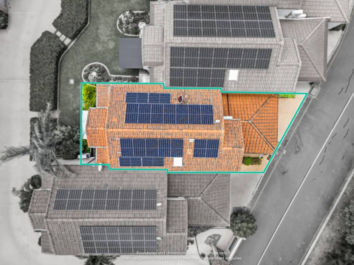 34 John Lund Drive, HOPE ISLAND - Thumbnail 32