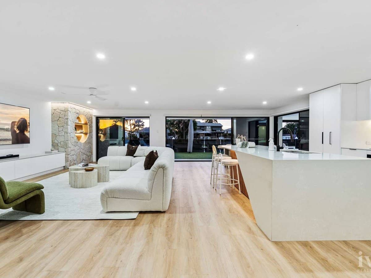 9 Marco Polo Place, Hollywell - Thumbnail 4