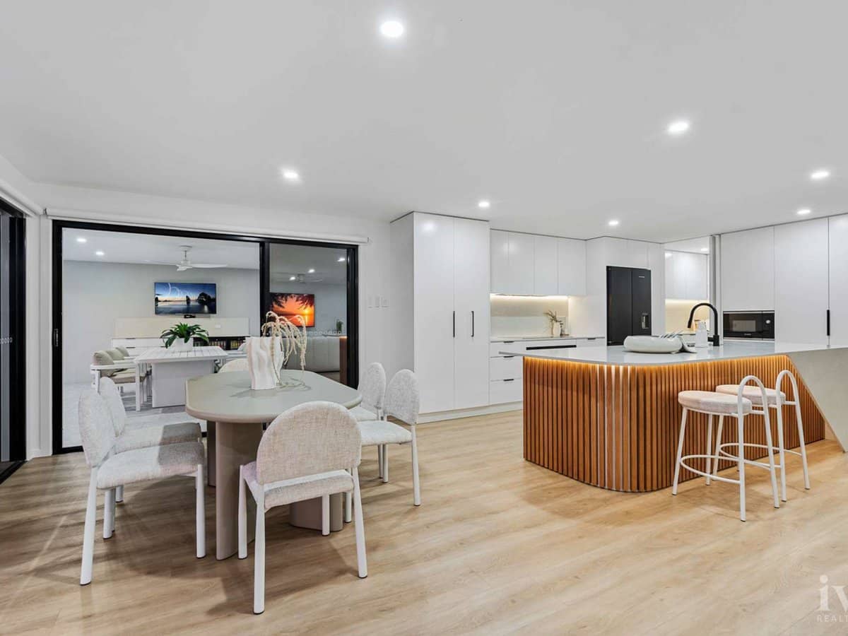 9 Marco Polo Place, Hollywell - Thumbnail 5