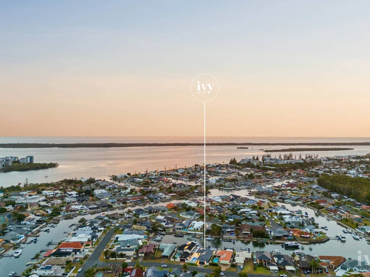 9 Marco Polo Place, Hollywell - Thumbnail 27