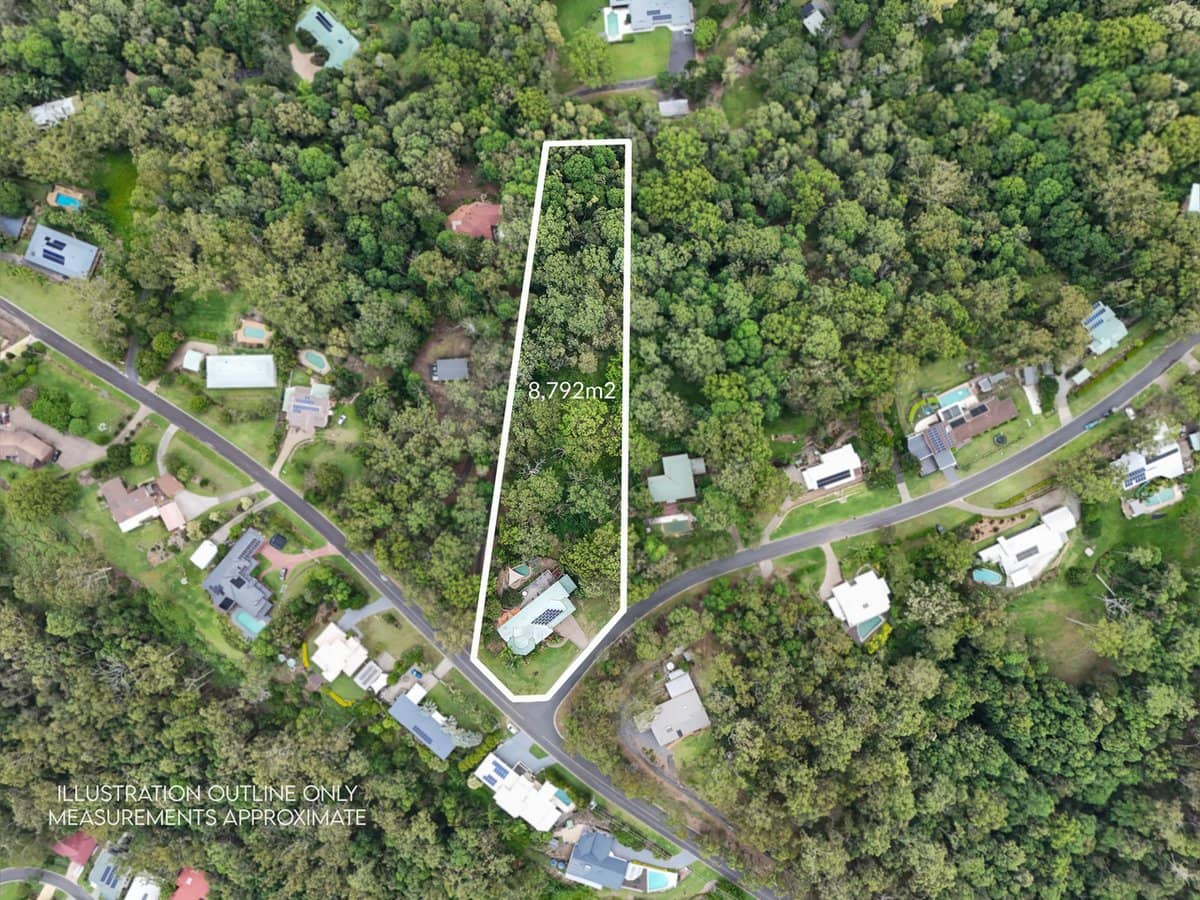 2 Raleigh Terrace, CURRUMBIN WATERS - Thumbnail 2