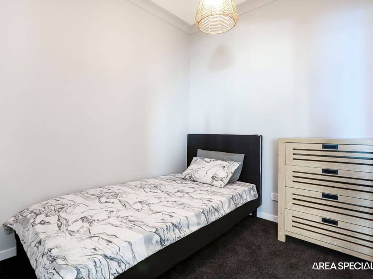 41 Harbour Town Drive, Biggera Waters - Thumbnail 9