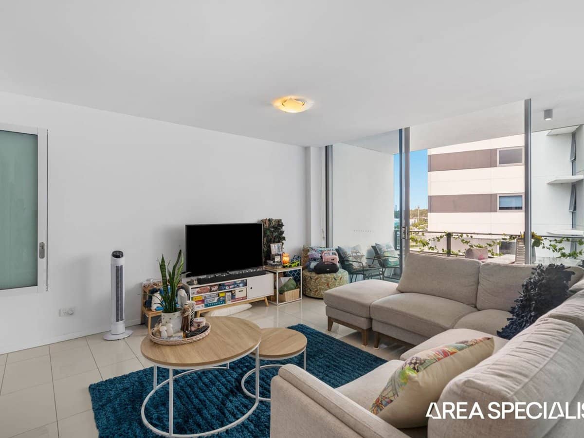 41 Harbour Town Drive, Biggera Waters - Thumbnail 25